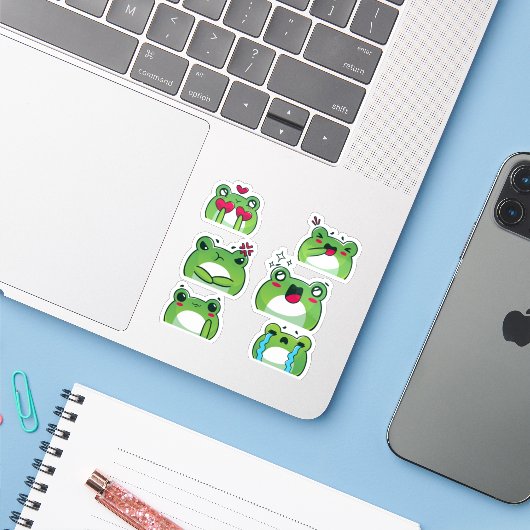 Sticker Set met Cute Frog Emoji Reactiegezichten (Laptop met iPhone)