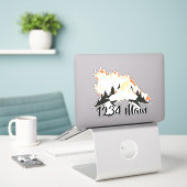 Sticker van mountains mailbox (Laptop op bureau)