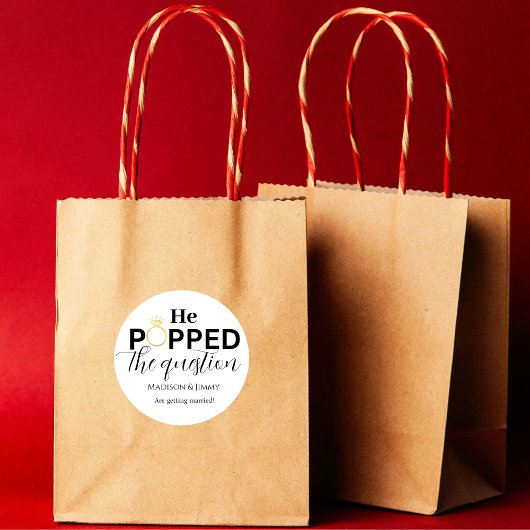 Sticker voor verlovingsfeestje, hij heeft haar ten