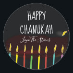 Stickers "Happy Chanukah" Menorah Kaarsen<br><div class="desc">Chanoeka / Vakantie stickers, personaliseren. Gelukkige Chanukah Menorah kaarsen. Kies uit 1 1/2" en 3" stickers. Personaliseer door tekst te verwijderen en te vervangen door uw eigen bericht. Kies uw favoriete lettergrootte, stijl en kleur. Bedankt voor het stoppen en winkelen door! Uw bedrijf wordt zeer gewaardeerd! Fijne Chanoeka! Vorm: Classic...</div>