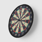 stiert ogen op het dartboard; ronde klok (Hoek)