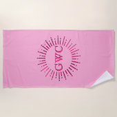 Stijl Roze Zon Burst Custom Monogram Strandlaken (Voorkant)