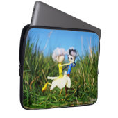 Stijldansende Fubby's in Narcissen jurk. Laptop Sleeve (Voorkant Rechts)