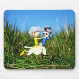 Stijldansende Fubby's in Narcissen jurk. Muismat