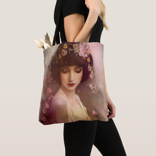  stijlportret van mooie Florale vrouw Tote Bag (Dichtbij)