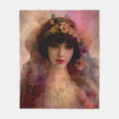 stijlportret van mooie vrouw in roze fleece deken (Voorkant)