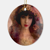 stijlportret van mooie vrouw in roze keramisch ornament (Links)