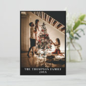 Stijlvol 2023 Family Photo Minimalist Modern Zwart Feestdagenkaart (Staand voorkant)