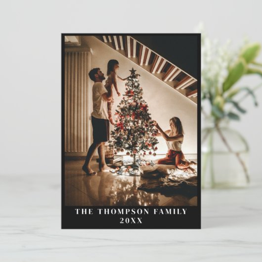 Stijlvol 2023 Family Photo Minimalist Modern Zwart Feestdagenkaart (Staand voorkant)