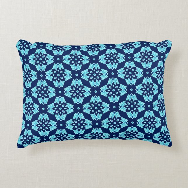 Stijlvol blauw geometrisch bloemenpatroon accent kussen (Voorkant)