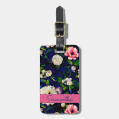 Stijlvol bloemmotief roze bloemen blauwe monogram  bagagelabel (Voorkant verticaal)