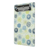 Stijlvol bloempatroon met schattige bloemen mini klembord (Angled2)