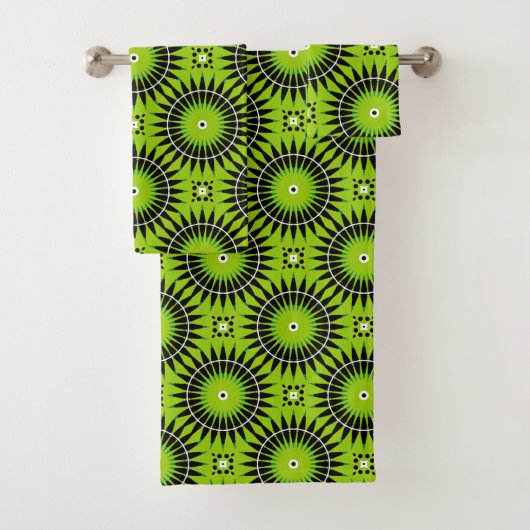 Stijlvol Boho Lime Green Geometric Pattern Bad Handdoek (Insitu)