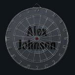 Stijlvol en geavanceerd Onyx zwart monogram Dartbord<br><div class="desc">Een perfecte combinatie van esthetiek en stijl. Dit ontwerp toont een strakke en moderne onyx kleur achtergrond met een elegante donkerdere zwarte tint voor jouw naam, waardoor een opvallend en geavanceerd monogram ontwerp ontstaat. Pas ze aan met jouw naam of een voorkeurstekst, waardoor ze een unieke weergave zijn van uw...</div>