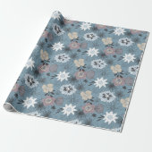 Stijlvol Floral Blue White Rose Flowers Pattern Cadeaupapier (Uitgerold)