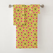 Stijlvol geel & roze geometrisch patroon bad handdoek (Insitu)