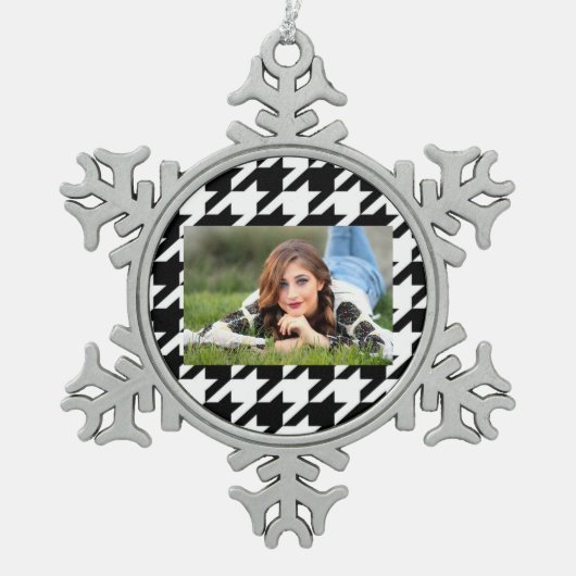 stijlvol geometrisch zwart wit geluidsdieptepatroo tin sneeuwvlok ornament (Voorkant)