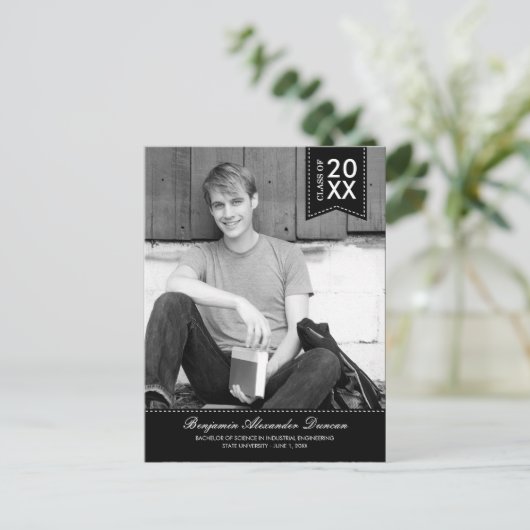 Stijlvol gestikte Afstuderen aankondiging / Uitnod (Staand voorkant)
