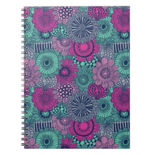 Stijlvol helder patroon van prachtige bloemen notitieboek