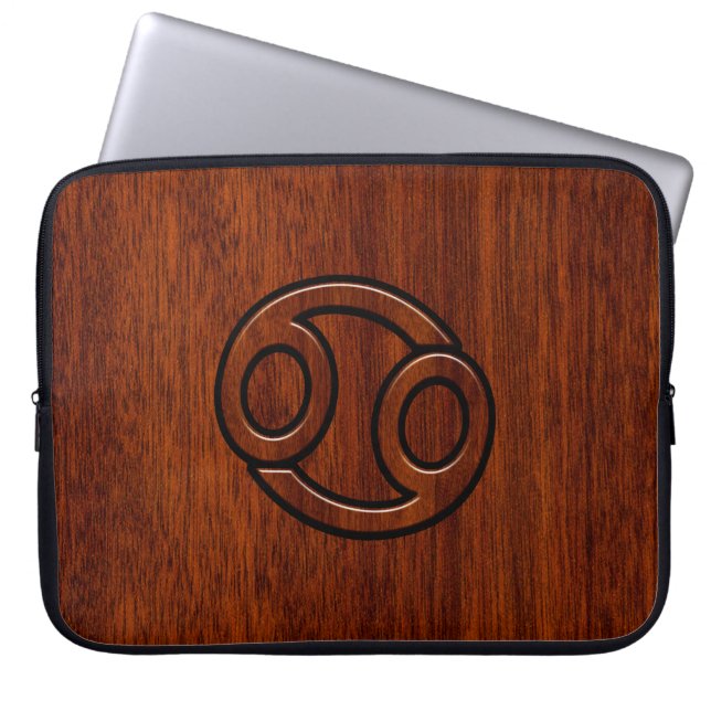 Stijlvol kankerteken op Mahogany Decor Laptop Sleeve (Voorkant)