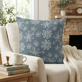 Stijlvol leisteenblauw en wit bloemmotief kussen