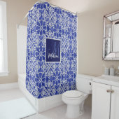 Stijlvol meisjesblauw grijs initiaal monogram douchegordijn (In situ)