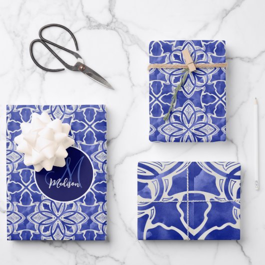 Stijlvol meisjesblauw grijs initiaal monogram inpakpapier vel (Voorkant)