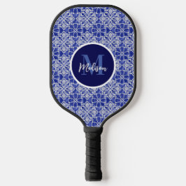 Stijlvol meisjesblauw grijs initiaal monogram pickleball paddle