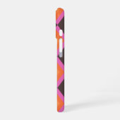 Stijlvol Mid Century Mod Pattern in Pink en Brown iPhone 16 Hoesje (Linkerkant)