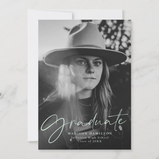 Stijlvol Mint Green Script Photo Afstuderen Aankondiging (Voorkant)