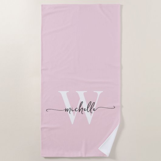 Stijlvol Modern Bleekroze Monogram Namenslettertyp Strandlaken (Voorkant)
