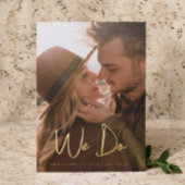 Stijlvol modern we maken gouden foto om de datum o folie uitnodiging