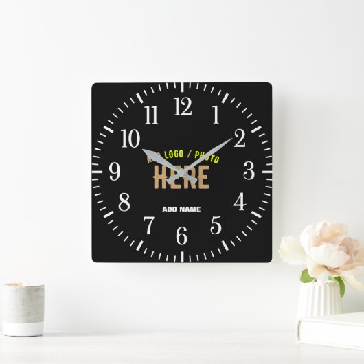 STIJLVOL MODERN  ZWART GEVERIFIEERD BRANDED VIERKANTE KLOK (Huis)