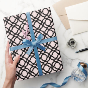 Stijlvol Modern Zwart Quatrefoil Patroon Bruiloft Cadeaupapier