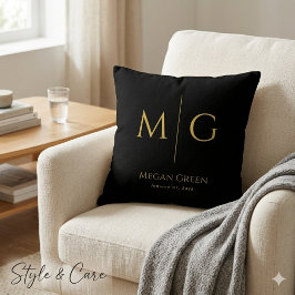 Stijlvol monogram met naam gepersonaliseerd zwart kussen