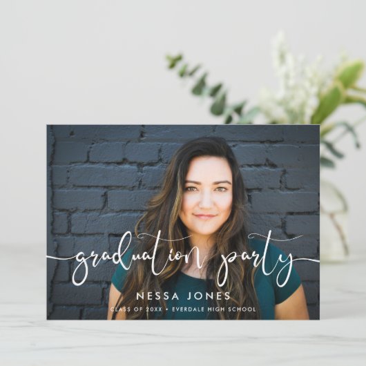 Stijlvol ontwerp Fotograduatie party-uitnodiging Aankondiging (Staand voorkant)