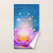 Stijlvol Paars Lotus Flower Blue, Landscape, Zen Bad Handdoek (Handdoek)
