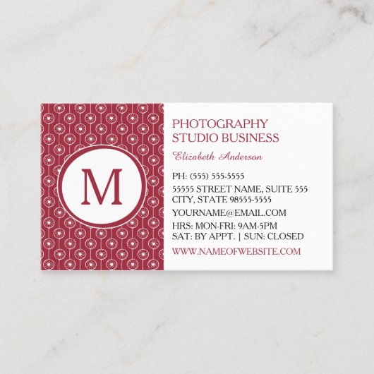 Stijlvol rood en wit monogram fotograaf visitekaartje (Voorkant)