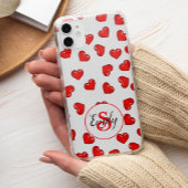 Stijlvol rood hartenpatroon op wit monogram Case-Mate iPhone case