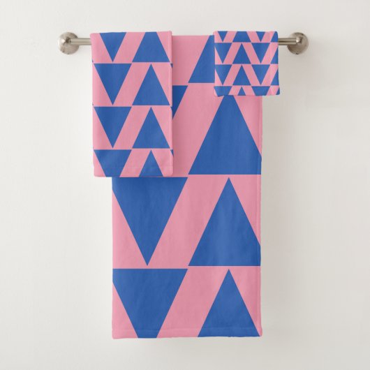 Stijlvol roze en blauw geometrisch patroon bad handdoek (Insitu)