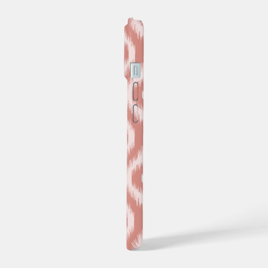 Stijlvol Roze Ivory Diamond Ikat Monogram iPhone 15 Case (Linkerkant)