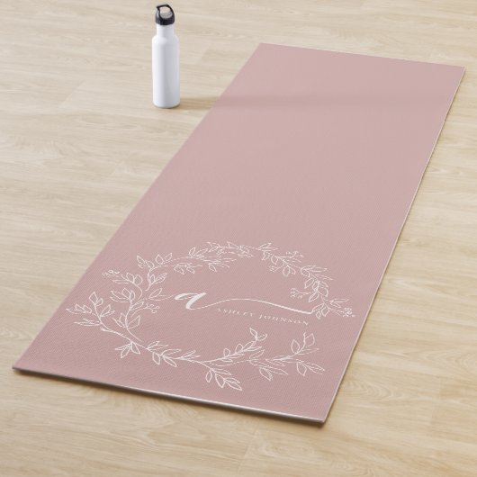 Stijlvol Roze Modern Script Girly Monogram Naam Yogamat (In situ)