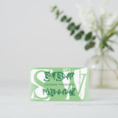 Stijlvol Sage Green en White met Monogram Modern Visitekaartje (Staand voorkant)
