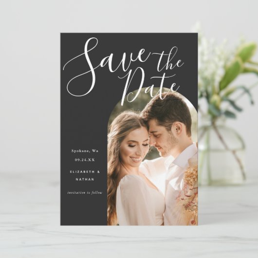 Stijlvol Script Boog Frame Foto Save The Date (Staand voorkant)