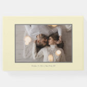 Stijlvol script grijs en zacht geel | Foto Gastenboek (Achterkant)