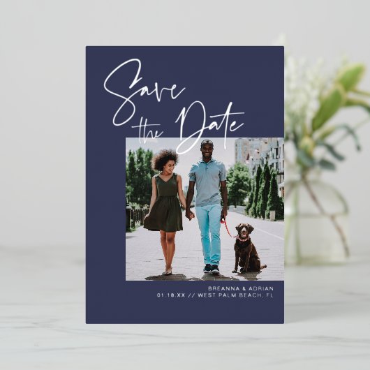 Stijlvol script | Navy & Silver Wedding Photo Folie Uitnodiging (Staand Voorkant)