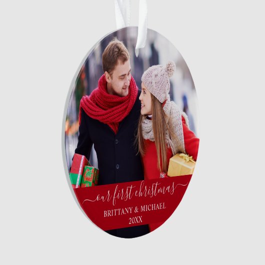 Stijlvol script ons eerste kerstpaar rood ornament (voorkant)