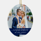 Stijlvol script onze eerste kerstblauw keramisch ornament (Rechts)