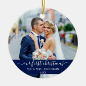 Stijlvol script onze eerste kerstblauw keramisch ornament (Voorkant)