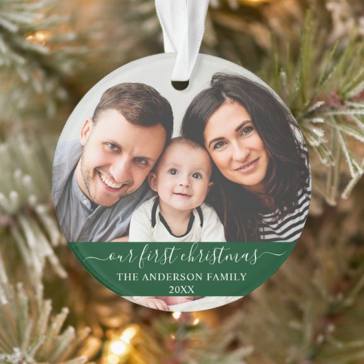 Stijlvol script Onze eerste kerstfamilie Groen Ornament (Boom)